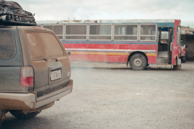 Indemnización por accidente en transporte público.