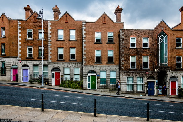 WHAT IS THE PROBLEMS OF HOMEOWNER COMMUNITIES?