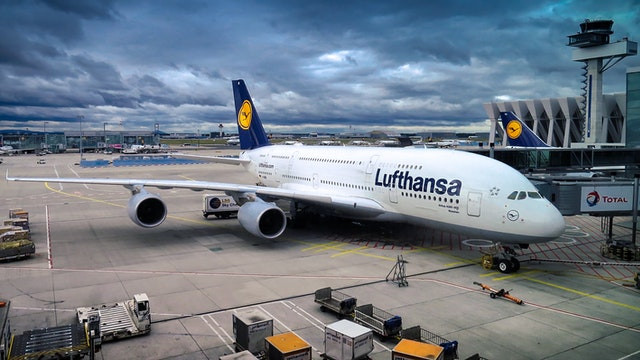 ¿Cómo reclamar un vuelo cancelado o con retraso?