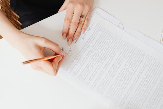 What are the differences between a lawsuit, a complaint in the police and a complaint in the court?